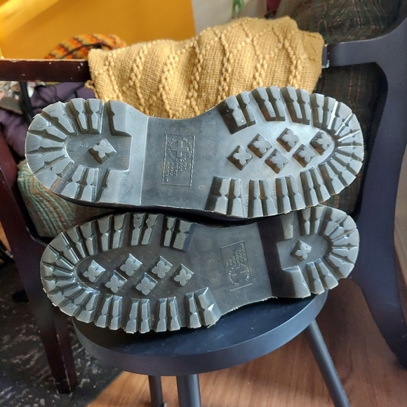 Dr. Martens Rare Vintage Beaumann Boots - Picture 6 of 7